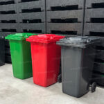 Bote de Basura 240 Lts. / 65 Galones color Rojo - Imagen 10