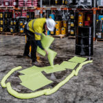 Kit Antiderrames Móvil 95 Galones con Contenedor de Plástico - Líquidos Agresivos HazMat - Imagen 4